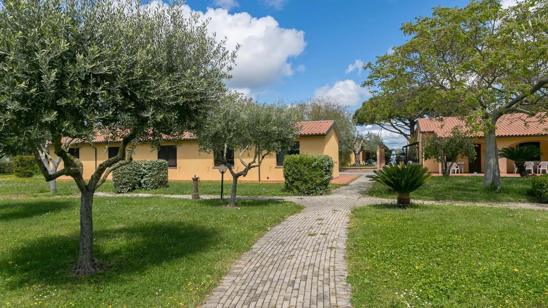 Il Girasole - Uva Villa Venturina Terme 0*,